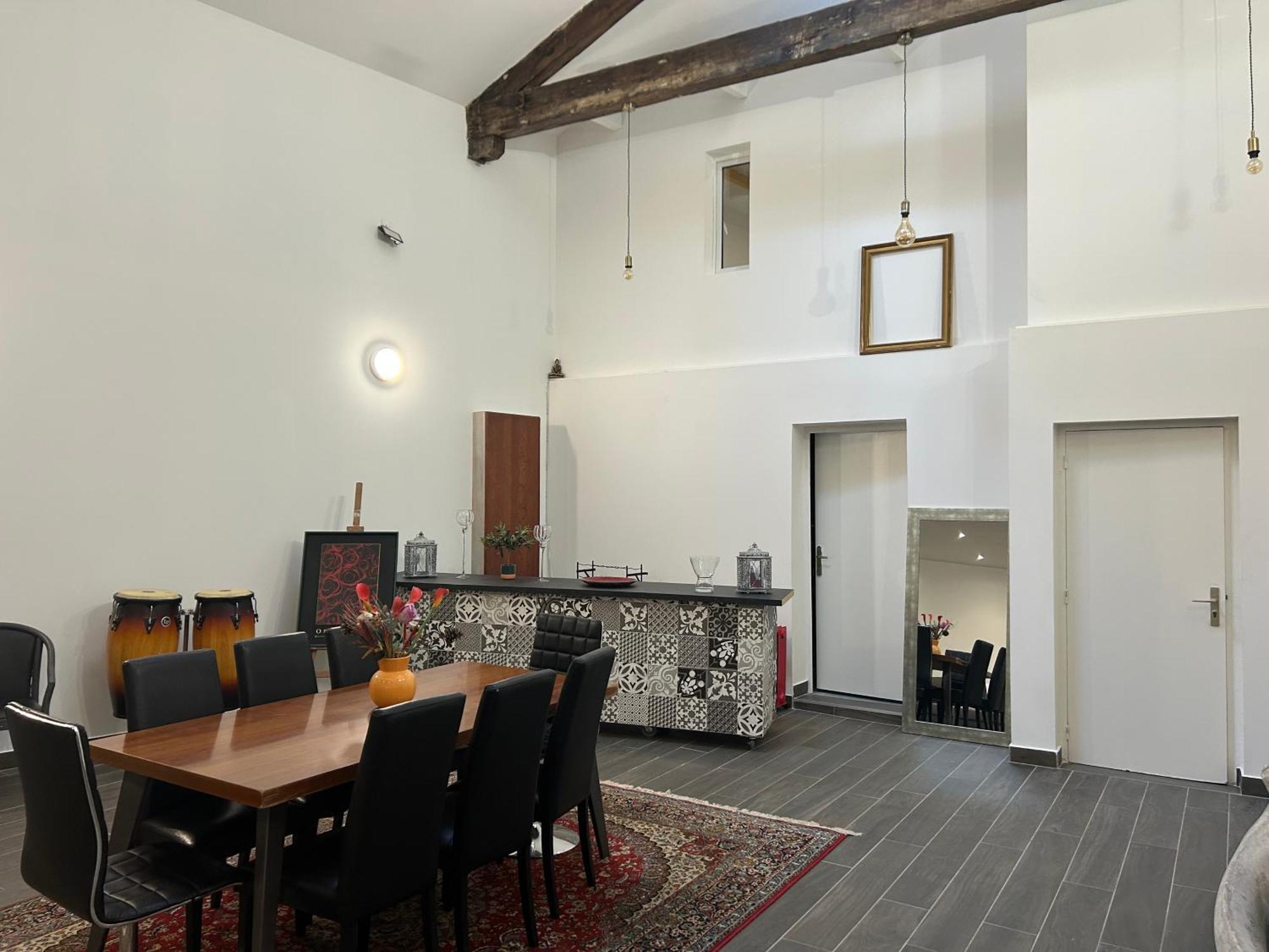 Le Monte Cristo Apartment